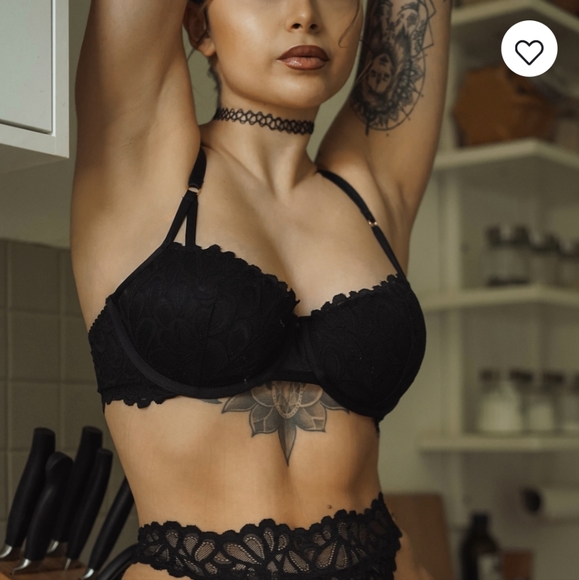 NWT Savage X Fenty lined balconette bra - Picture 3 of 3